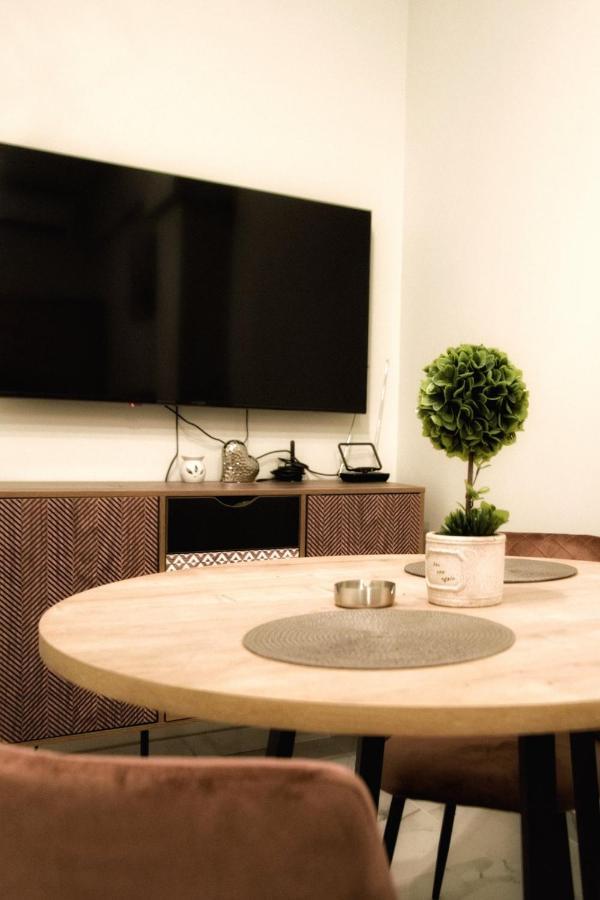 Dionisooss Apartment Atena Exterior foto
